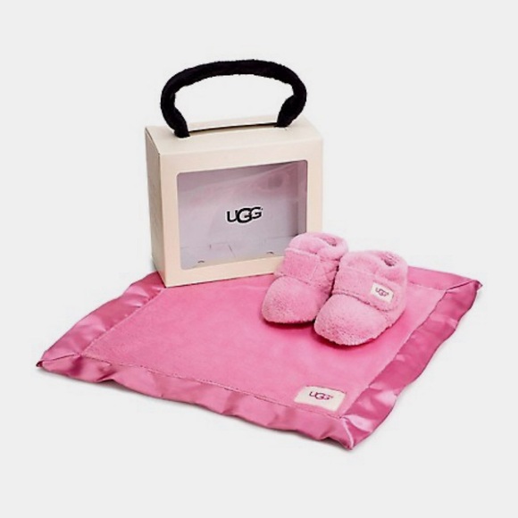 UGG New in box Baby's Two-Piece Bixbee and Lovey Gift Set (white only ) - Picture 4 of 4